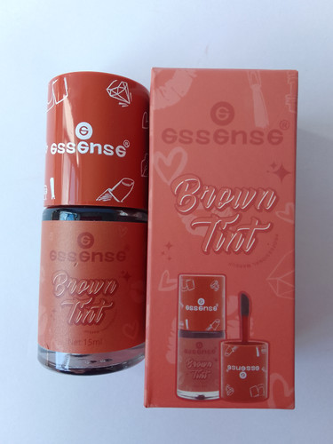 تینت لب قهوه ای