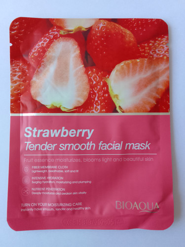 ماسک ورقه ای توت فرنگی بیواکوا